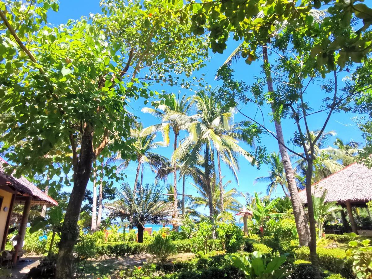 Sulu Sunset Beach Resort Nauhang 外观 照片