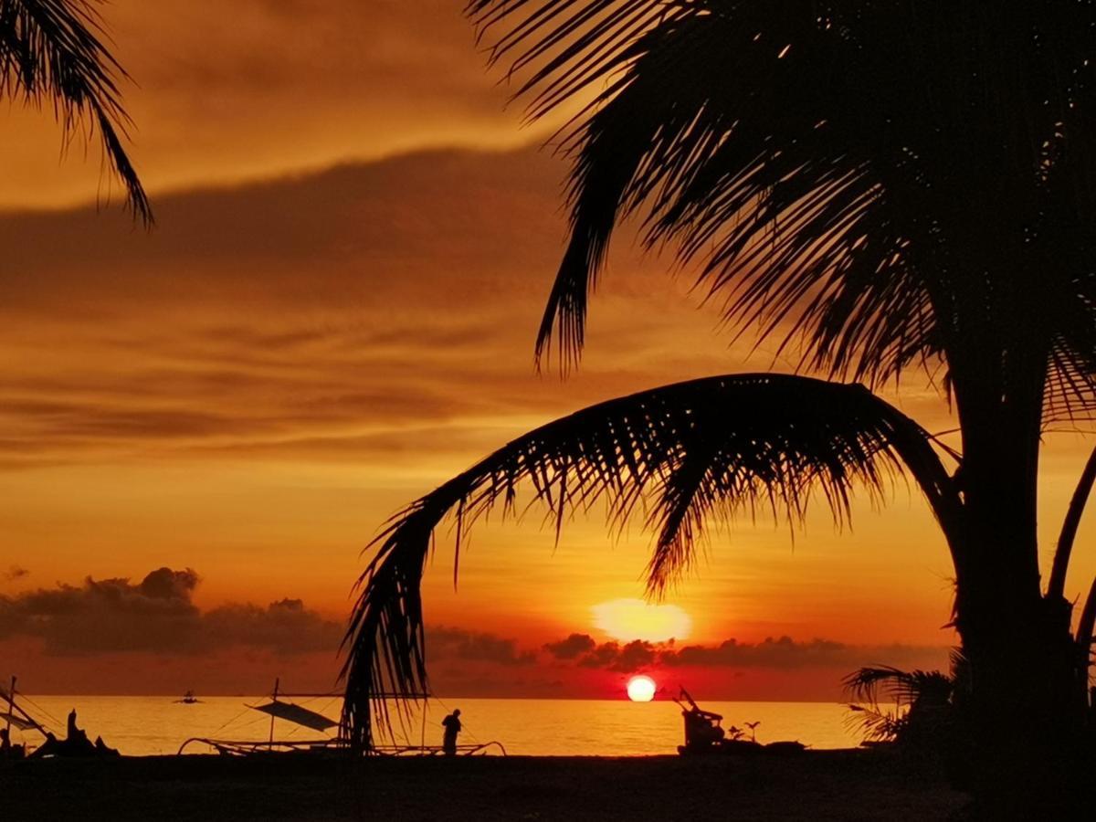 Sulu Sunset Beach Resort Nauhang 外观 照片
