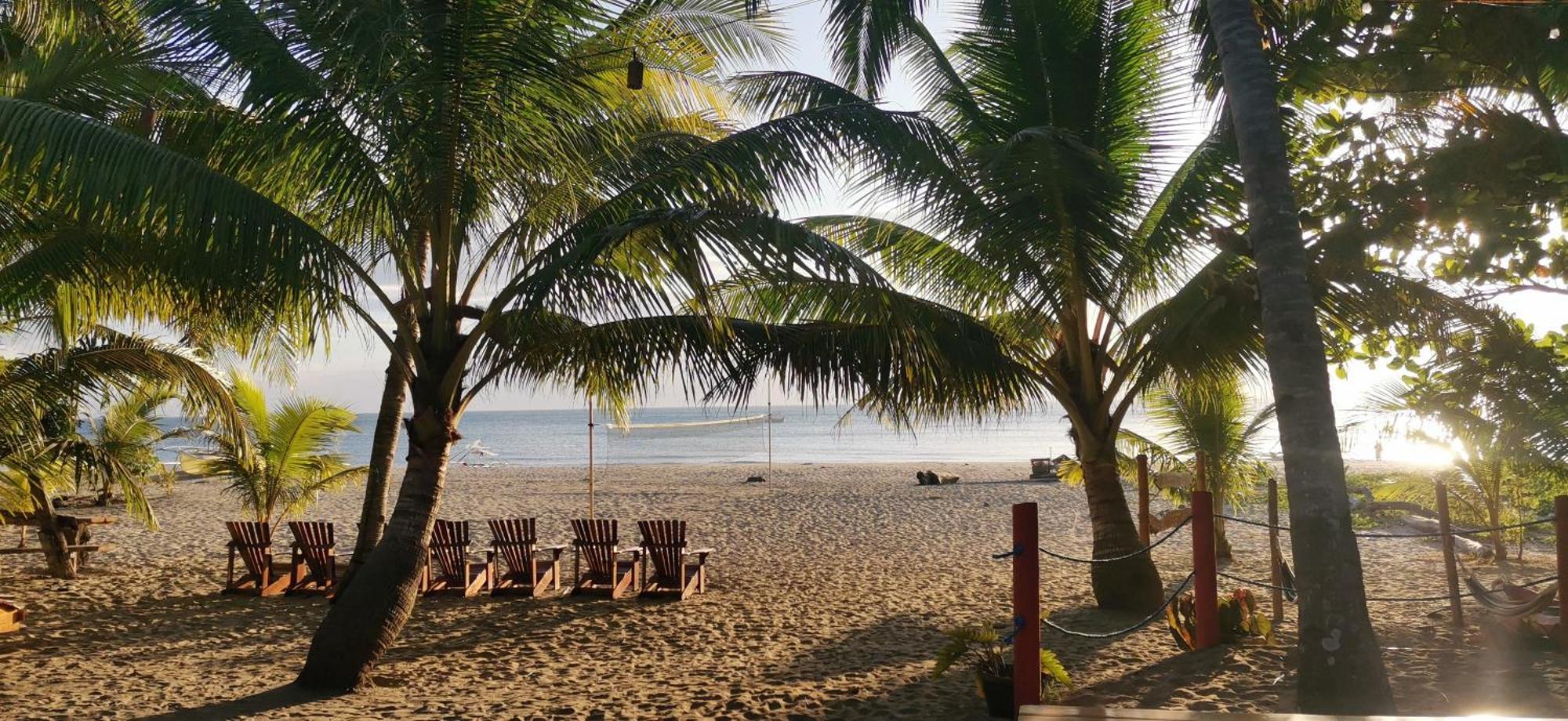 Sulu Sunset Beach Resort Nauhang 外观 照片