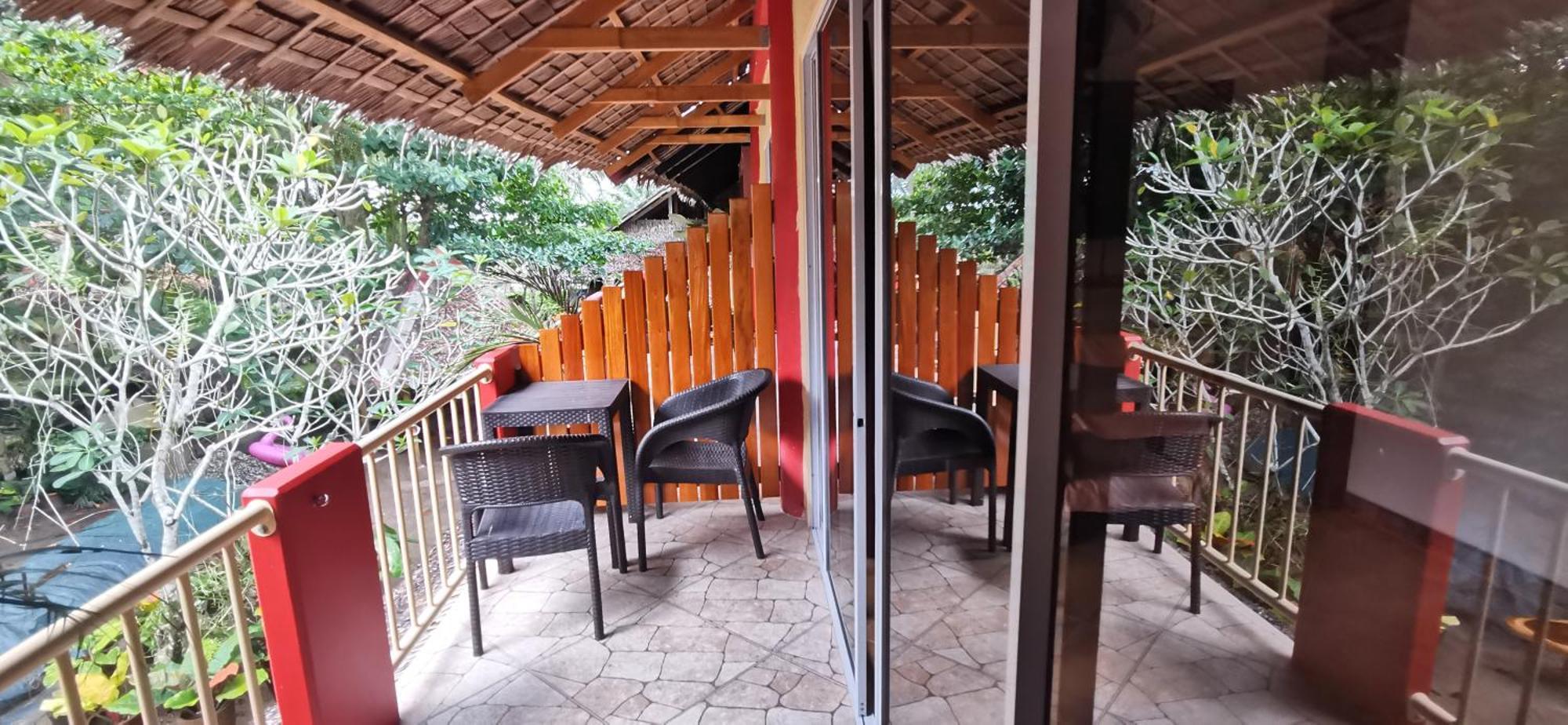 Sulu Sunset Beach Resort Nauhang 外观 照片