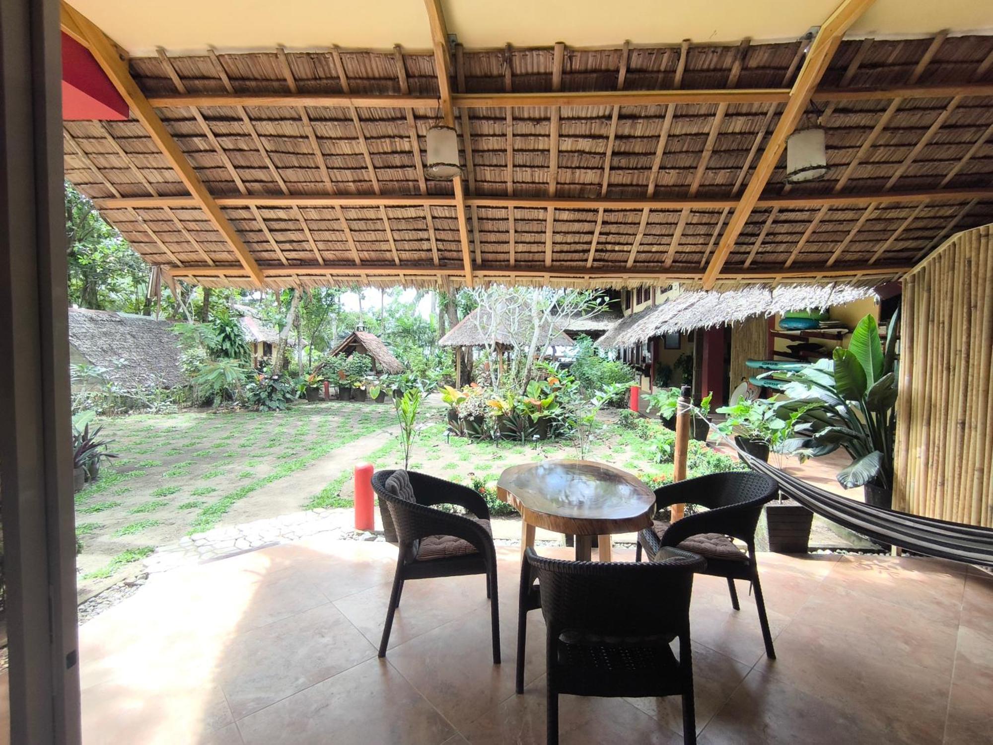 Sulu Sunset Beach Resort Nauhang 外观 照片